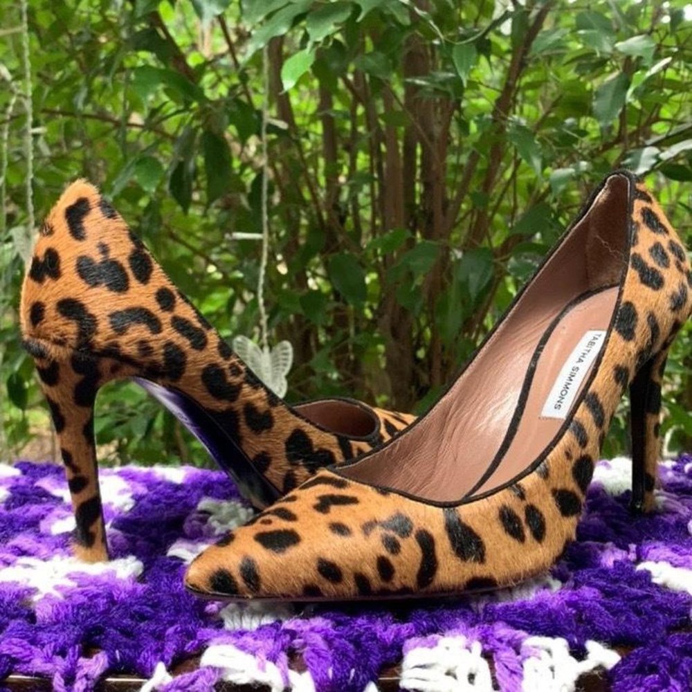 tabitha simmons leopard print calf hair pump heels 37.5 or 6.5